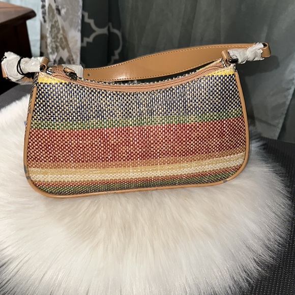 (NWT) BLU New York woven handbag in an iridescence color, 10x5" - Picture 3 of 11